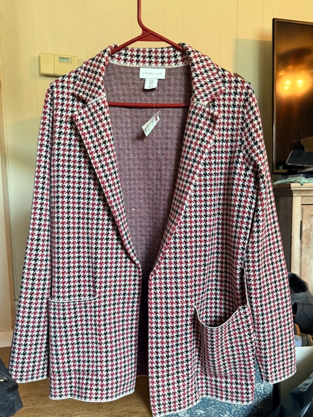 Sincerely Jules Red and Black Houndstooth Open-Front Blazer